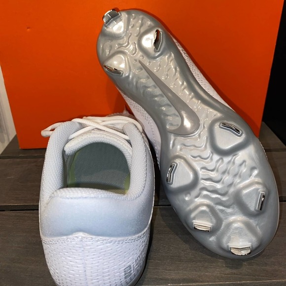 Nike Hyperdiamond 4 Pro Women's Softball Spikes. NWOB Sz 9 - Picture 6 of 6